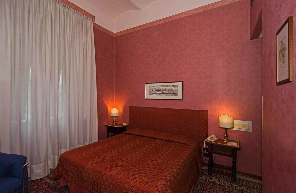Hotel Rex Lucca Eksteriør billede